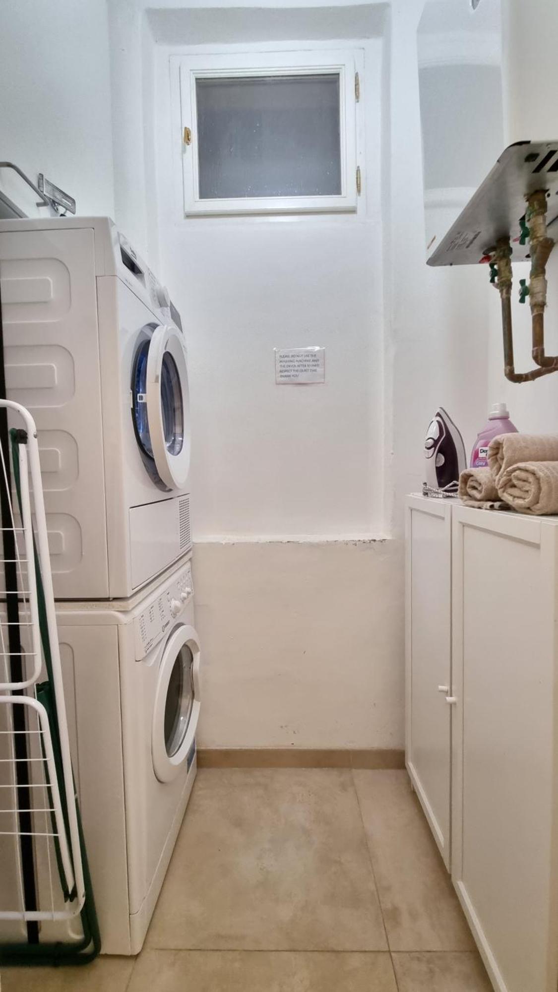 פראג Finnem Rentals Tyrsova מראה חיצוני תמונה